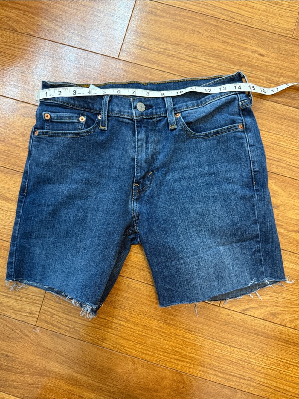 Levi's Indigo Blue High-Rise Cutoff Denim Shorts Size 29